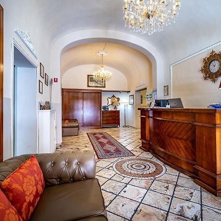 Hotel Minerva Pisa Bagian luar foto