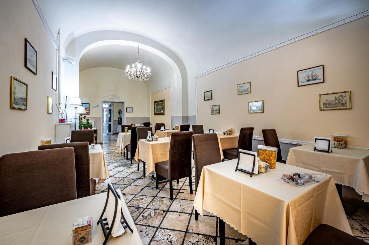 Hotel Minerva Pisa Bagian luar foto