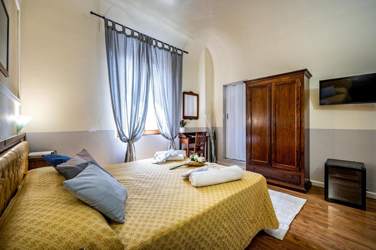 Hotel Minerva Pisa Bagian luar foto