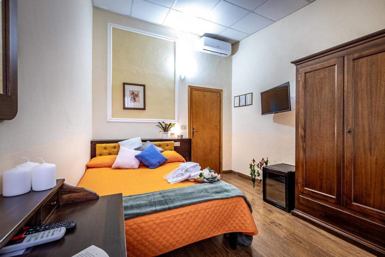 Hotel Minerva Pisa Bagian luar foto