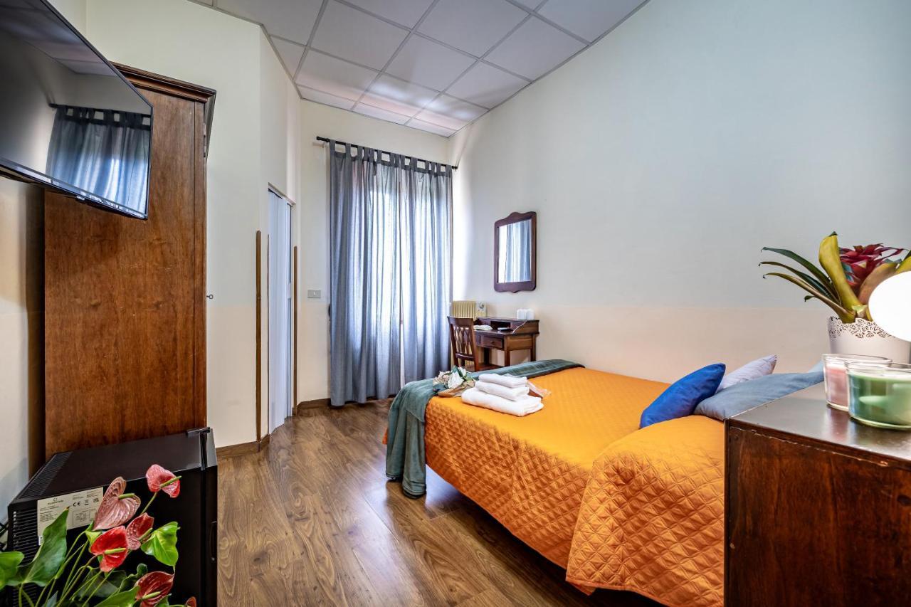 Hotel Minerva Pisa Bagian luar foto