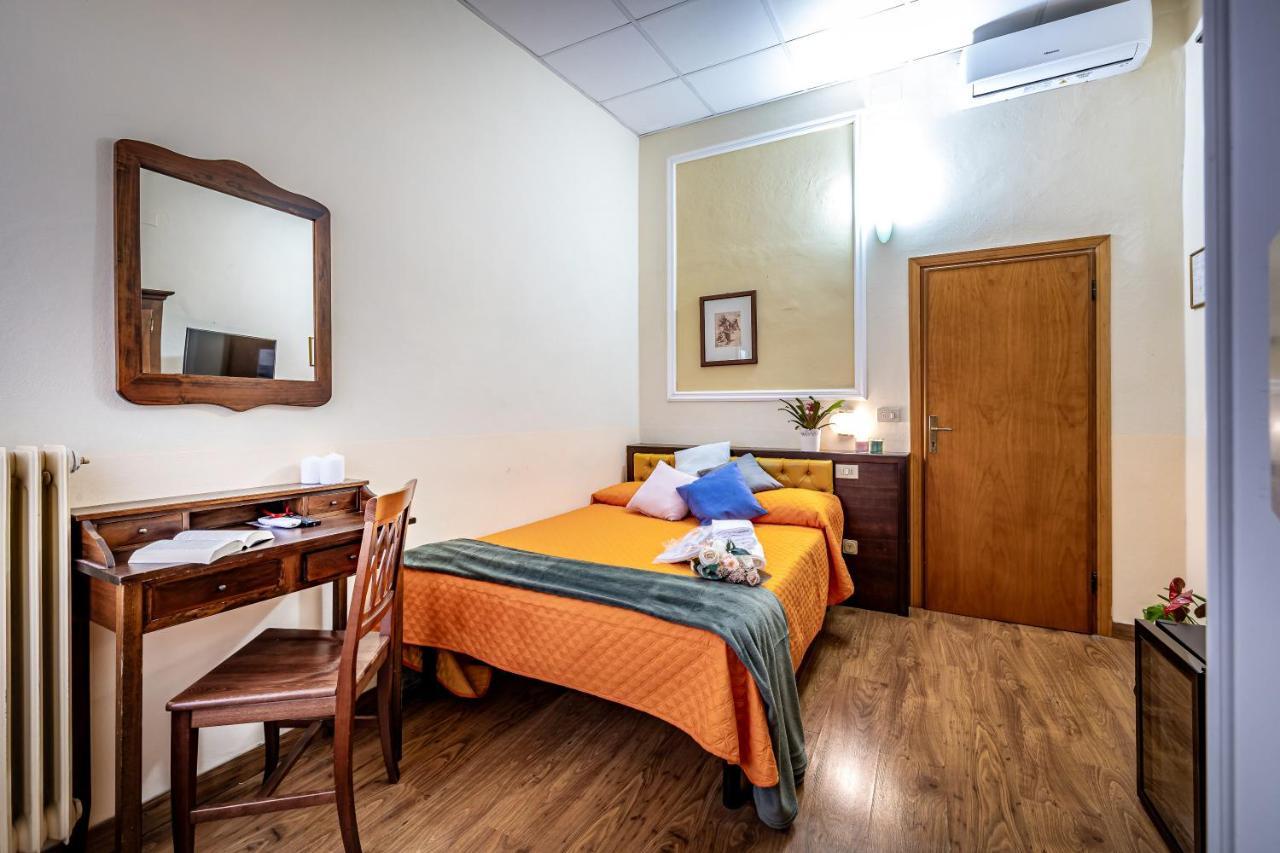 Hotel Minerva Pisa Bagian luar foto