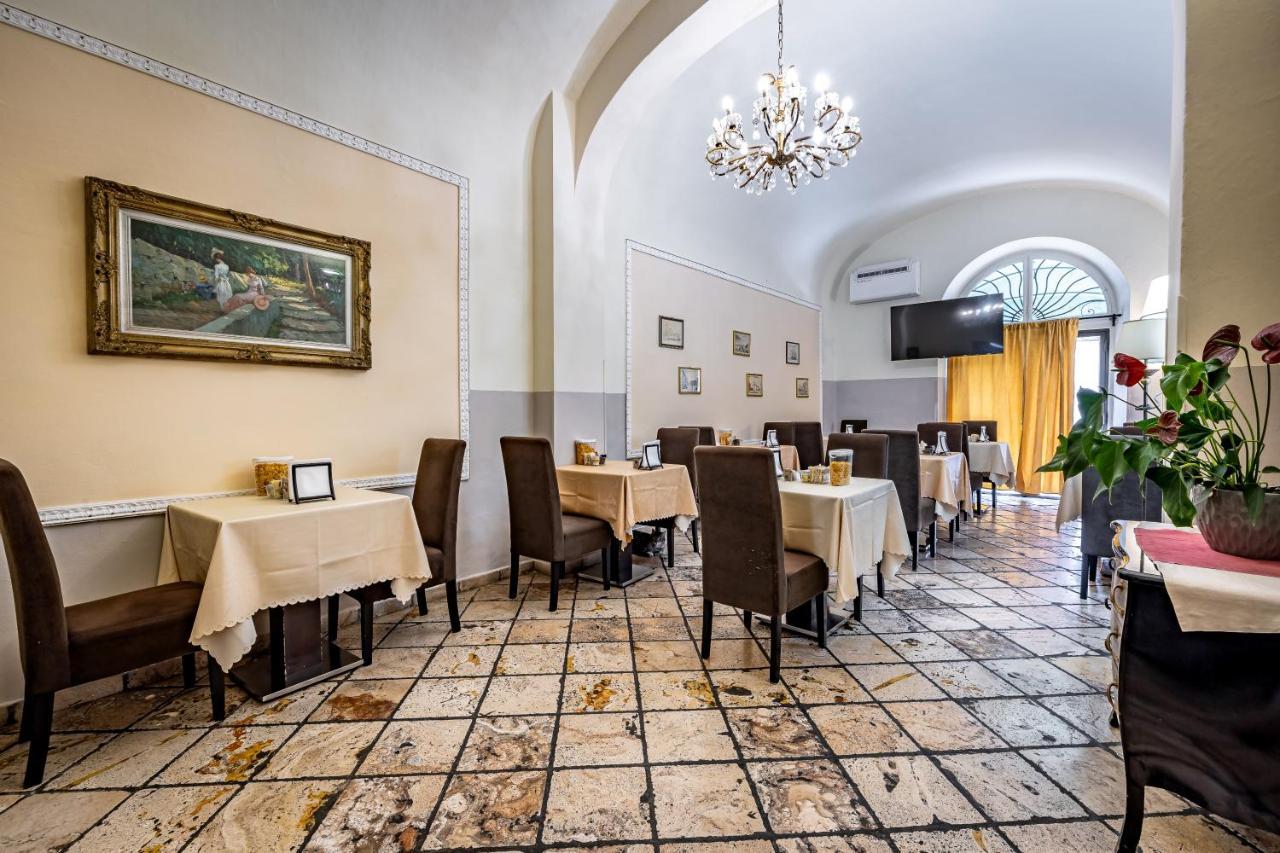 Hotel Minerva Pisa Bagian luar foto