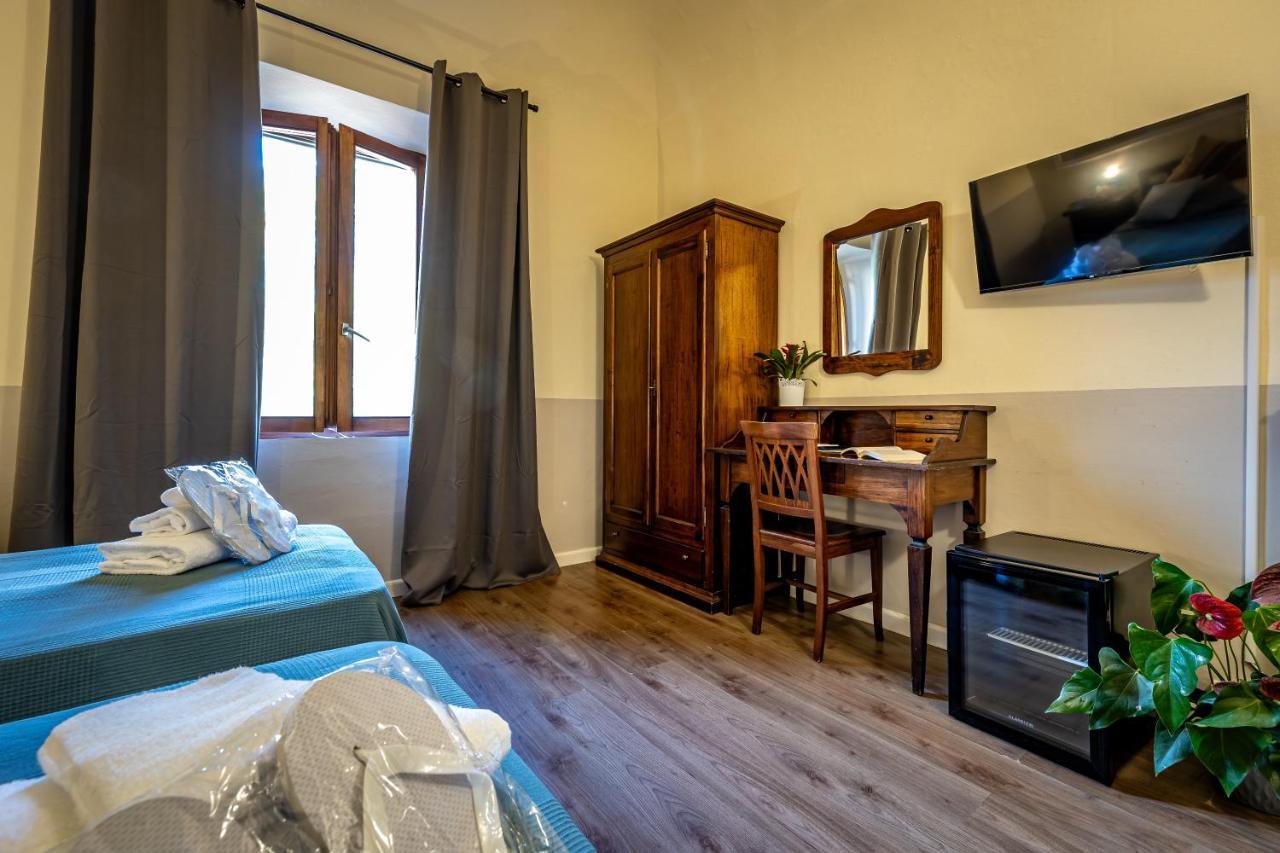 Hotel Minerva Pisa Bagian luar foto