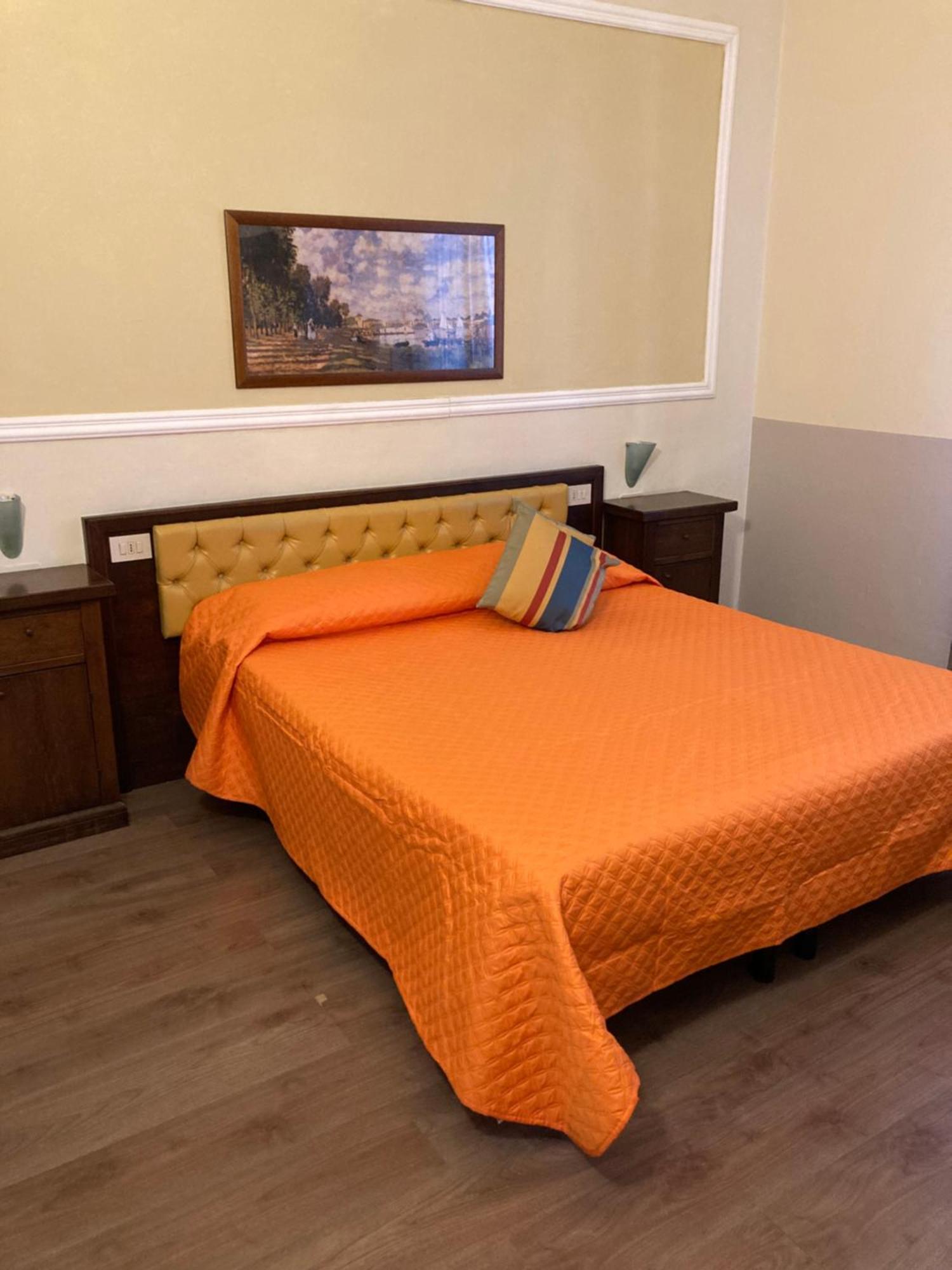 Hotel Minerva Pisa Bagian luar foto